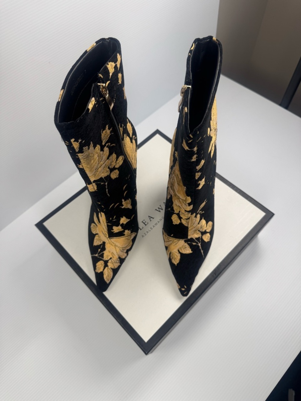 Azalea Wang Calean Black Gold Floral Boot Heels Pointed Toe Stiletto multi Sz - Picture 2 of 5